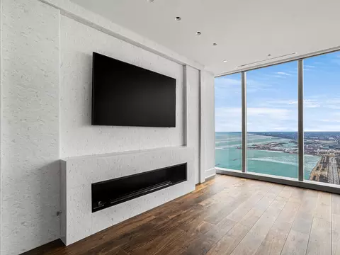 363 E Wacker Dr #6306, Chicago, IL 60601 photo 27