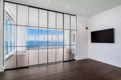363 E Wacker Dr #6306, Chicago, IL 60601 photo 23