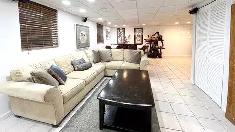 968 Knowles Rd, Gurnee, IL 60031 photo 18