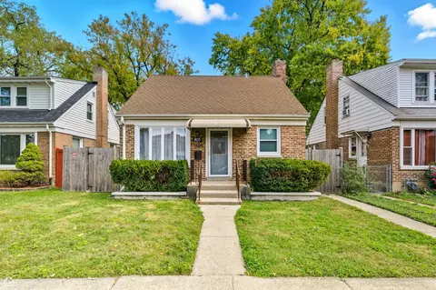 805 Norfolk Ave, Westchester, IL 60154