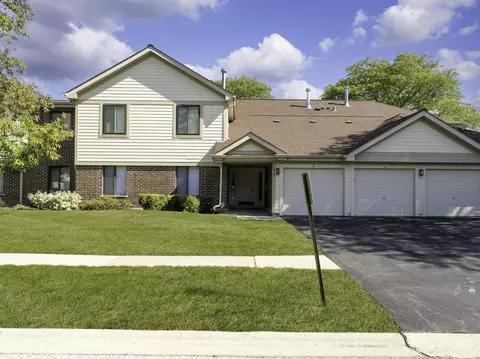 813 E Carriage Ln #5, Palatine, IL 60074