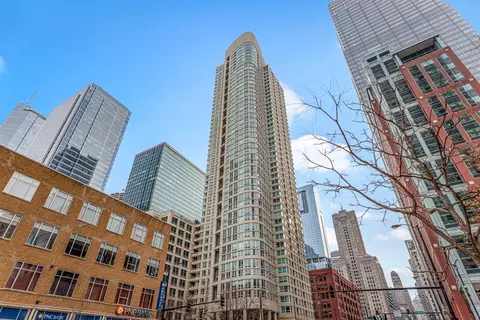 345 N La Salle Dr #509, Chicago, IL 60654