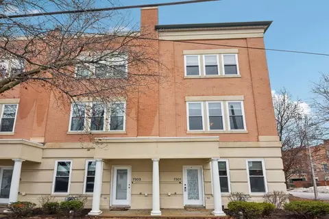 7301 Franklin St #2H, Forest Park, IL 60130