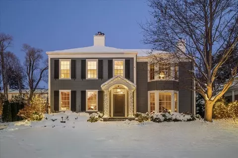 Undisclosed, Winnetka, IL 60093