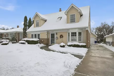 2451 Hawthorne Rd, Homewood, IL 60430