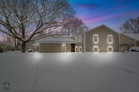 9 Cebold Dr, Montgomery, IL 60538