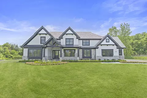 106 Brookwood Ln, Lincolnshire, IL 60069