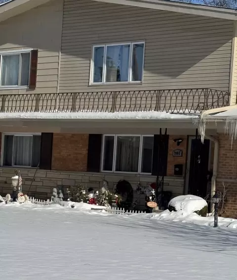 7002 W Carol Ave, Niles, IL 60714