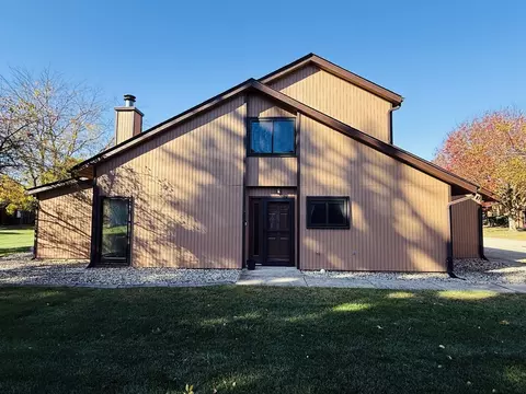 1209 Lakewood Dr #D, Morris, IL 60450