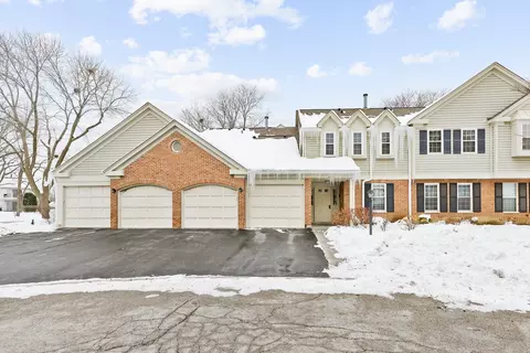 1600 Brittany Ct #C2, Wheeling, IL 60090