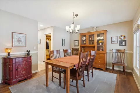 10906 Hamborg Rd, Roscoe, IL 61073 photo 13