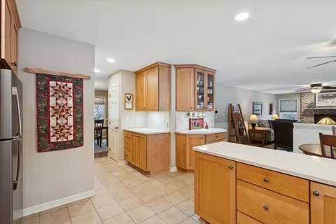 10906 Hamborg Rd, Roscoe, IL 61073 photo 18