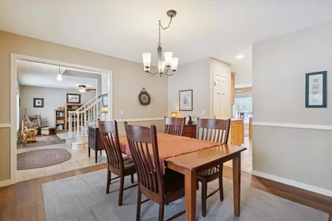 10906 Hamborg Rd, Roscoe, IL 61073 photo 12
