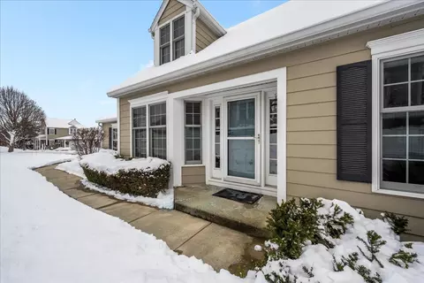 231 Sedgewick Cir, Saint Charles, IL 60174