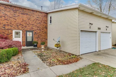 1550 Hunt Dr #C, Normal, IL 61761