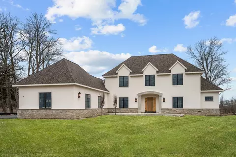 270 Majestic Oak Ct, Lake Forest, IL 60045