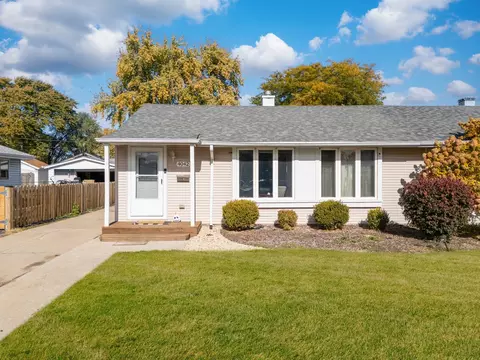 4042 W 89th Pl, Hometown, IL 60456