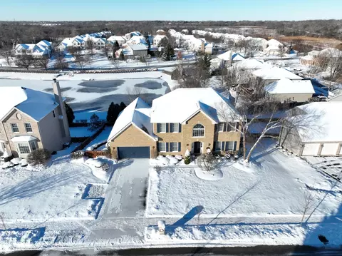 1480 Harmony Dr, Bartlett, IL 60103