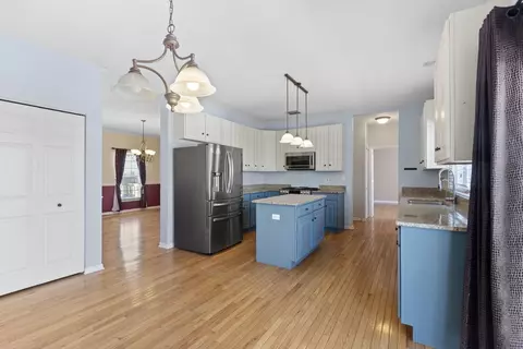 Kitchen - 1480 Harmony Dr, Bartlett, IL 60103 photo 2 of 7