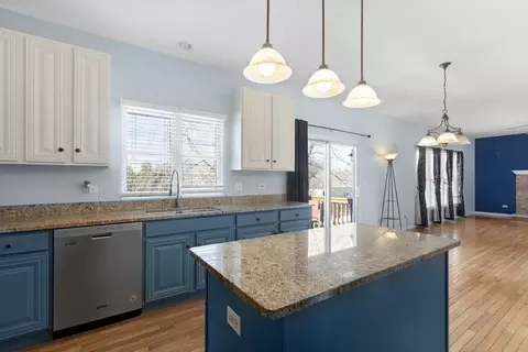 Kitchen - 1480 Harmony Dr, Bartlett, IL 60103 photo 4 of 7