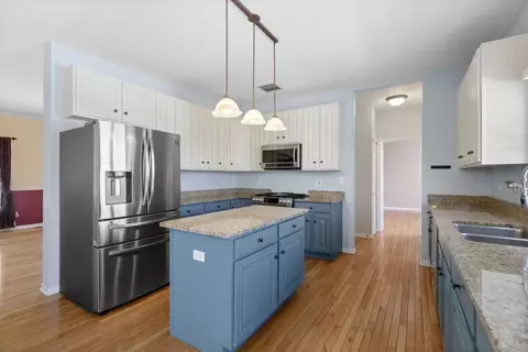 Kitchen - 1480 Harmony Dr, Bartlett, IL 60103 photo 3 of 7
