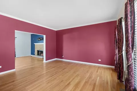 Living - 1480 Harmony Dr, Bartlett, IL 60103 photo 3 of 8
