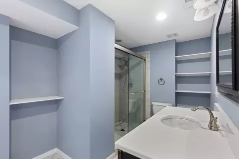 Bath - 1480 Harmony Dr, Bartlett, IL 60103 photo 6 of 6