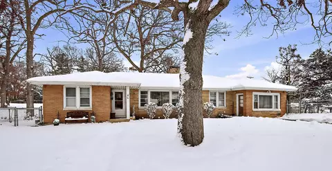 50 E Oak St, Fox Lake, IL 60020