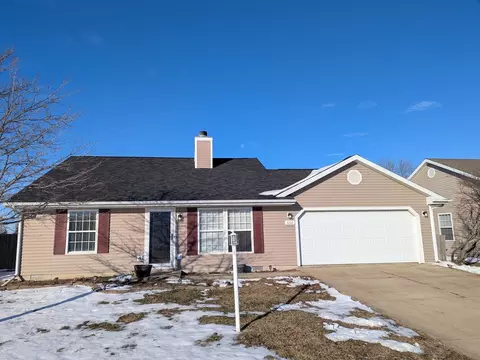 606 Northgate Dr, Saint Joseph, IL 61873