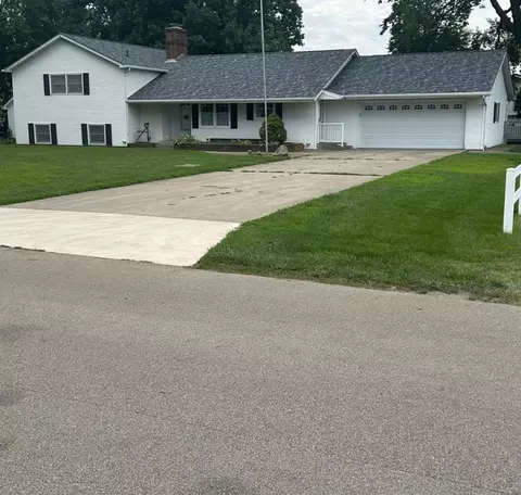 708 E Thompson St, Princeton, IL 61356