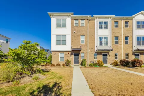 1050 E Oakton St, Des Plaines, IL 60018