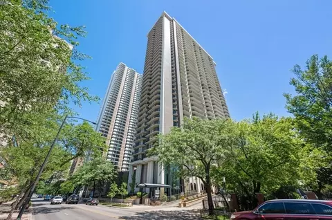 6007 N Sheridan Rd #7J, Chicago, IL 60660