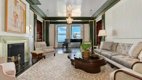 Living - 159 E Walton Pl #31A, Chicago, IL 60611 photo 2 of 7