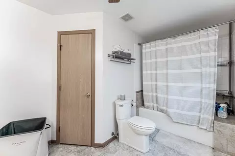 Bath - 5302 Meadowbrook St, Plainfield, IL 60586 photo 5 of 5