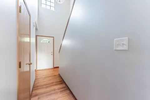 Entry Way - 5302 Meadowbrook St, Plainfield, IL 60586 photo 2 of 4