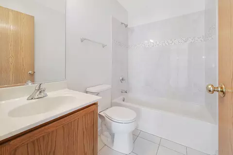 1529 Keystone Ct, Elgin, IL 60120 photo 17