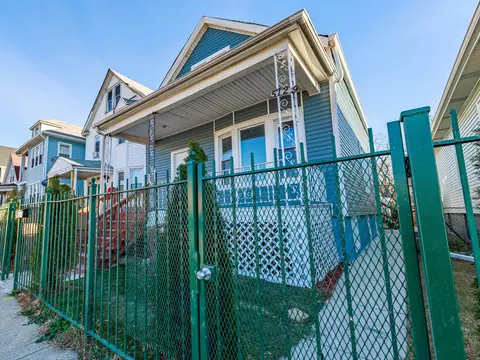 5729 S Damen Ave, Chicago, IL 60636