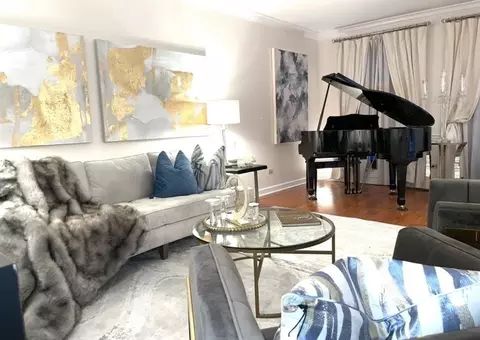 Living - 20194 Augusta Dr, Olympia Fields, IL 60461 photo 2 of 7