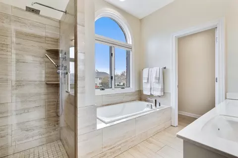 Bath - 20194 Augusta Dr, Olympia Fields, IL 60461 photo 1 of 3