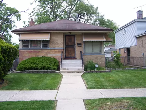 1924 S 15th Ave, Broadview, IL 60155