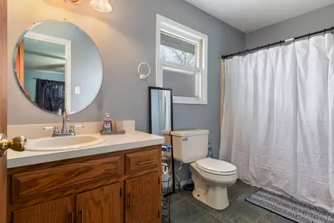 Bath - 3007 Art Schultz Dr, Plainfield, IL 60586 photo 1 of 2