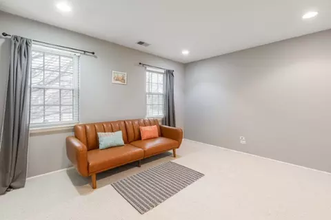 1500 Canbury Ct #B2, Wheeling, IL 60090 photo 12