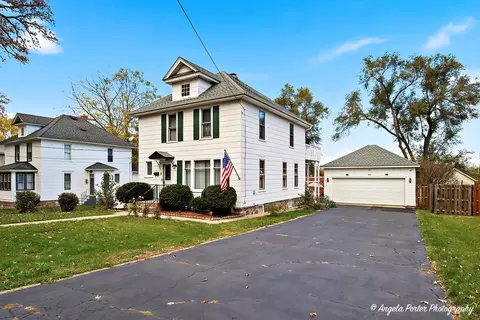 3804 Waukegan Rd, Mchenry, IL 60050