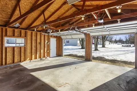 Other - 215 Chicago St, Dewitt, IL 61735 photo 10 of 12
