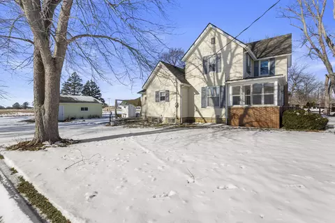 Other - 215 Chicago St, Dewitt, IL 61735 photo 4 of 12