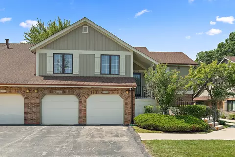 13332 S Oakview Ct #V4, Palos Heights, IL 60463
