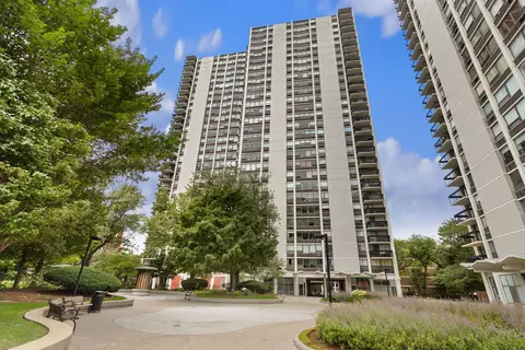 1460 N Sandburg Ter #2002A, Chicago, IL 60610