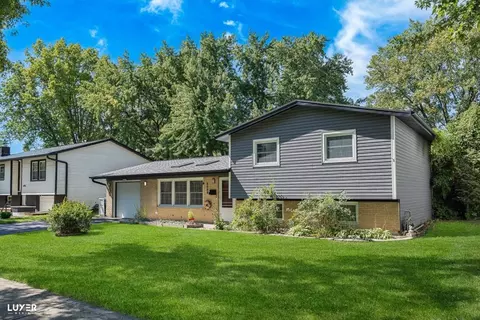 6908 Orchard Ln, Hanover Park, IL 60133