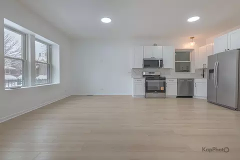 Living - 2139 W 24th St, Chicago, IL 60608 photo 4 of 5