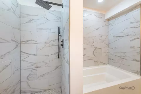 Bath - 2139 W 24th St, Chicago, IL 60608 photo 7 of 9